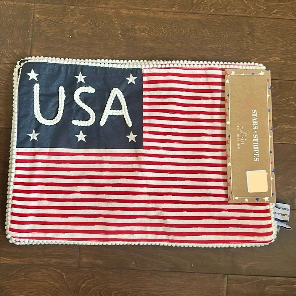 Stars & Stripes Set Of 4 Red White Blue Placemats Quilted American Flag USA New